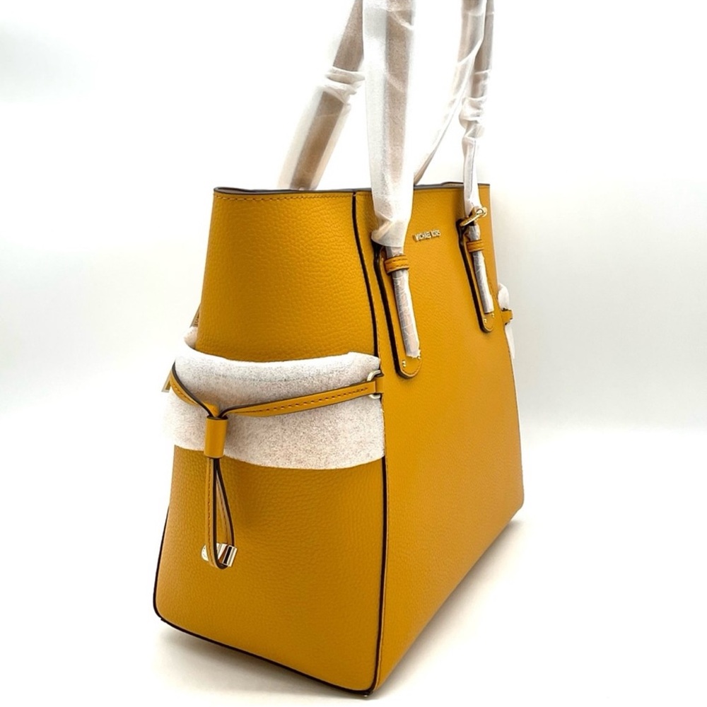 Michael Kors Voyager EW Tote Bag Leather Marigold - Picture 4 of 9